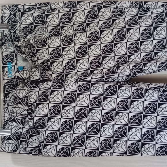 Pants By L'AMOUR - Picture 5 of 11